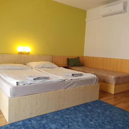 Laguna Apartmanhaz * ヘーヴィーズ