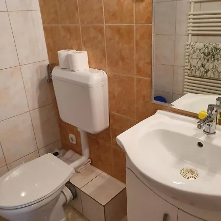 Laguna Apartmanhaz ヘーヴィーズ