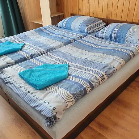 Laguna Apartmanhaz شقة Hévíz