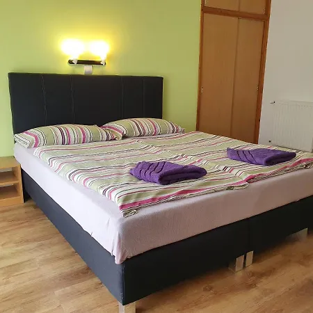Laguna Apartmanhaz Lejlighed *