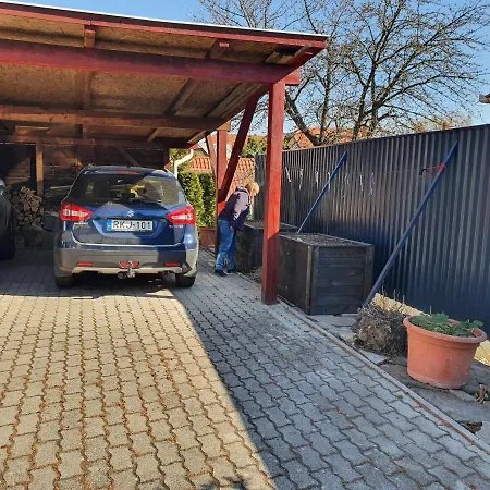 Laguna Apartmanhaz アパート *